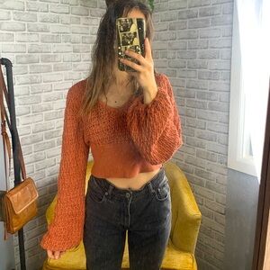 Altar’d State //  long sleeve crop top